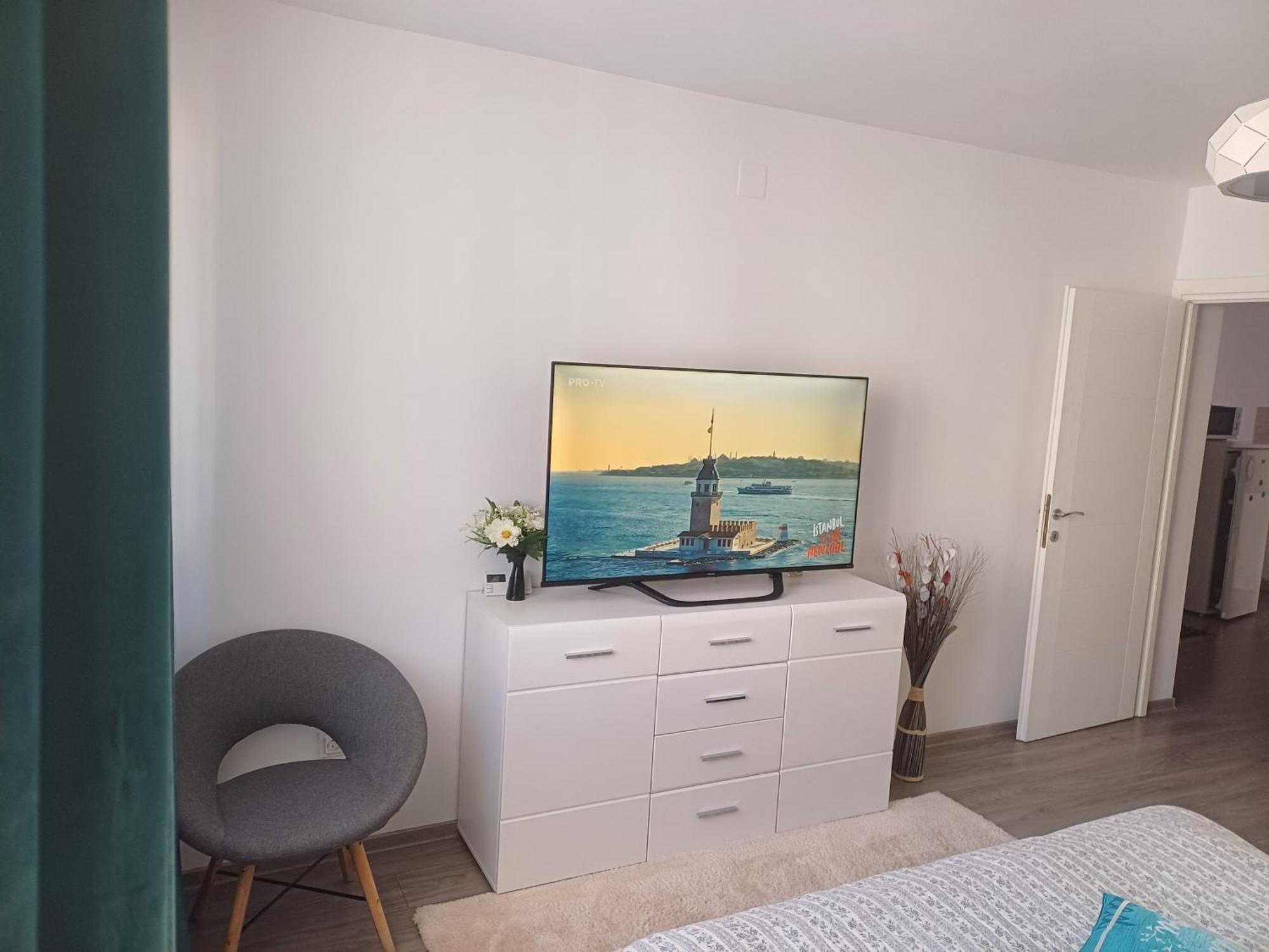 Luxury-Apartment Ultracentral Кымпулунг-Молдовенеск Экстерьер фото