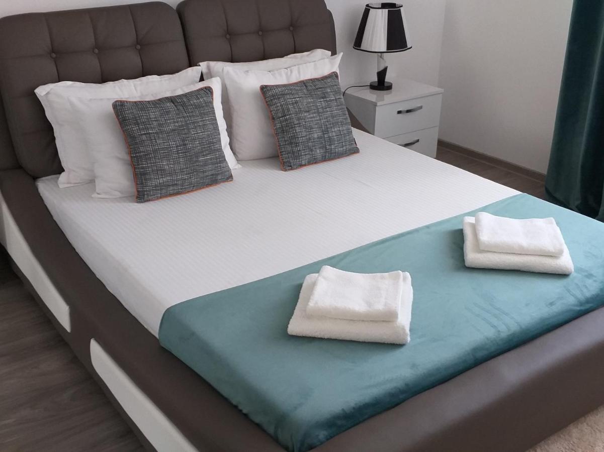 Luxury-Apartment Ultracentral Кымпулунг-Молдовенеск Экстерьер фото