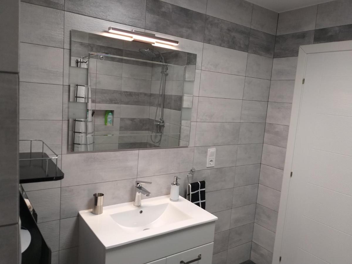 Luxury-Apartment Ultracentral Кымпулунг-Молдовенеск Экстерьер фото